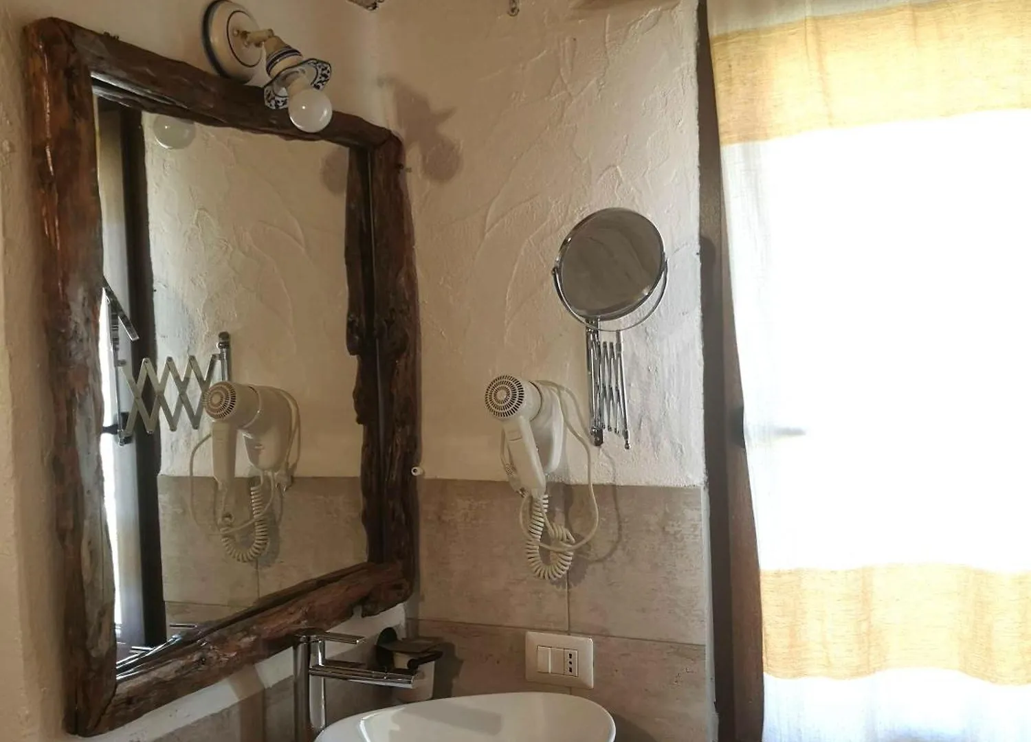 Maison d'hôtes Affittcamere Jannas Orgosolo