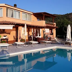 Gasthuis Li Muntigeddi, San Teodoro (Sardinia)